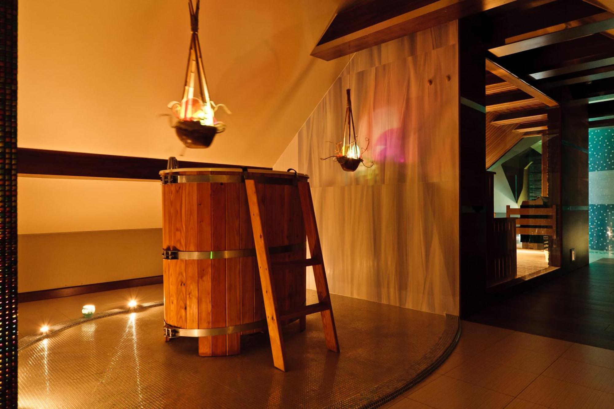 Jasmin Complex Resort & Spa Krzeszow Dolny Екстериор снимка